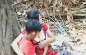 သနားလို့နို့ပေးကိုင်တာ စောက်ဖုတ်ရန်ရှာတယ်ဆိုတာဒါမျိုး ….ချောင်းရိုက်